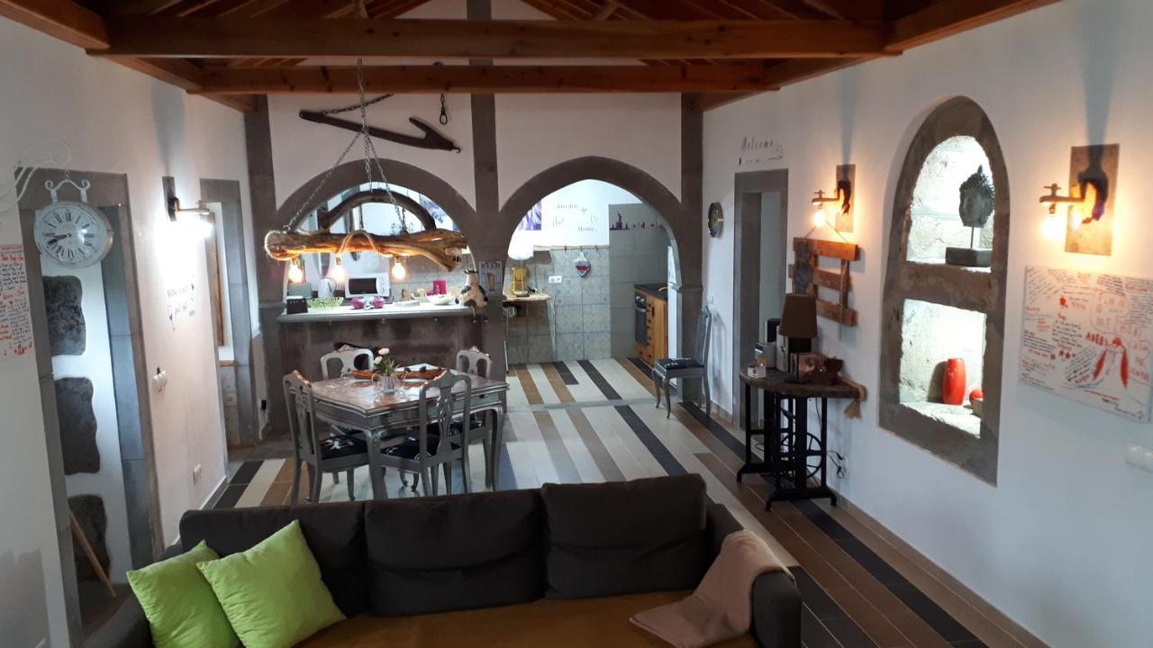 Villa De Baixo Da Ponte Biscoitos  Esterno foto